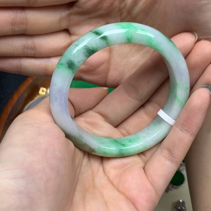 翡翠未镶嵌手镯翡翠