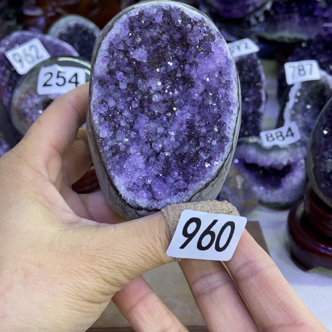 紫晶未镶嵌大型摆件（非配饰）