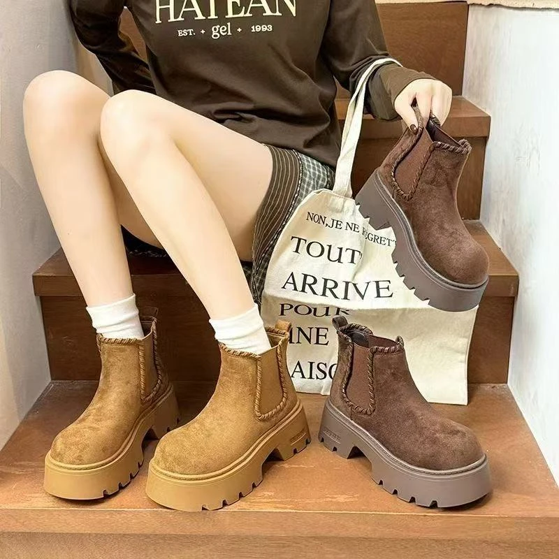 时尚靴子秋季马丁靴胶粘鞋保暖秋冬季新款【偶有微瑕介意勿拍】