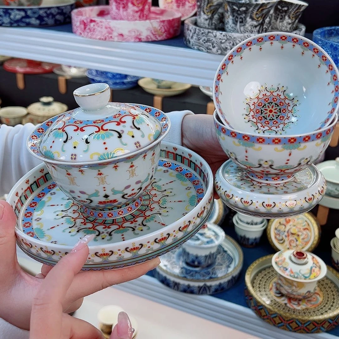 盖碗很漂亮，我很喜欢