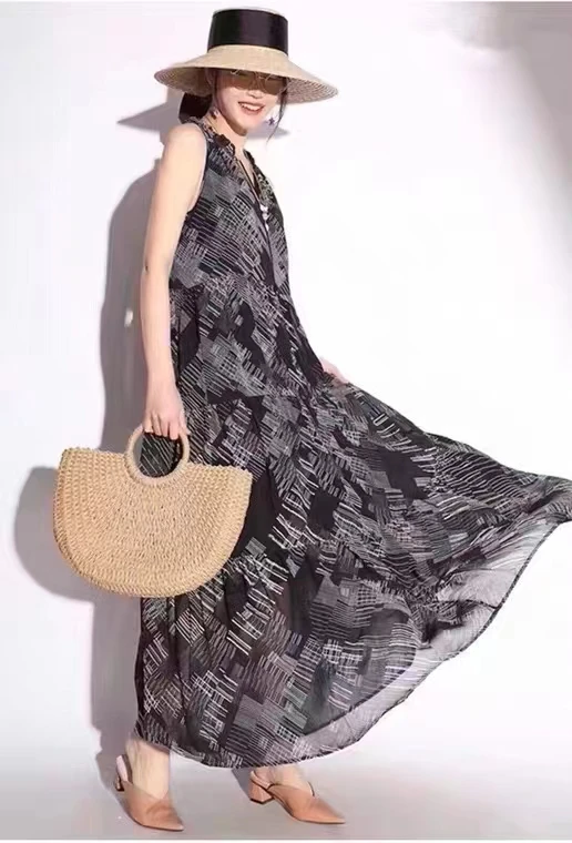 不支持退换碎花黑色连衣裙飞袖洋气夏季印花优雅复古长裙1500082