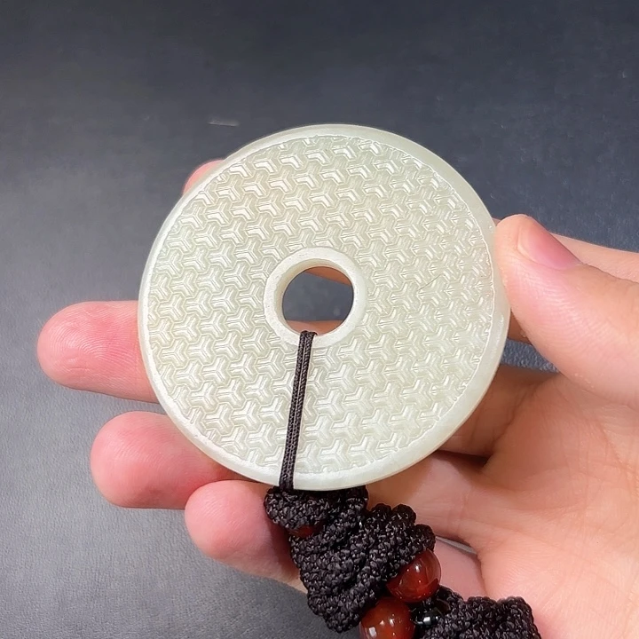 和田玉挂件未镶嵌山*子