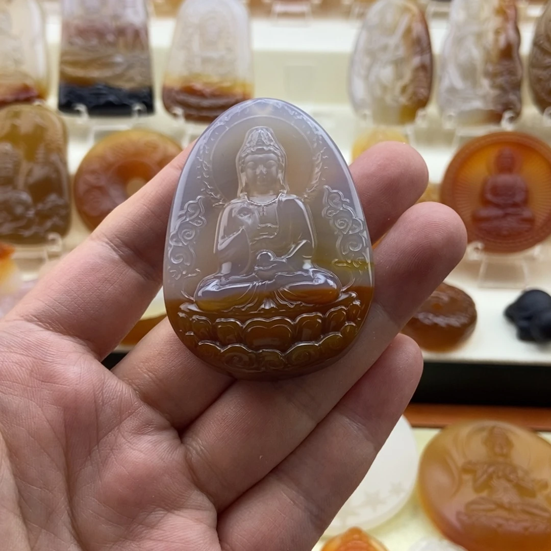 阿***馆玛瑙/玉髓未镶嵌颈饰