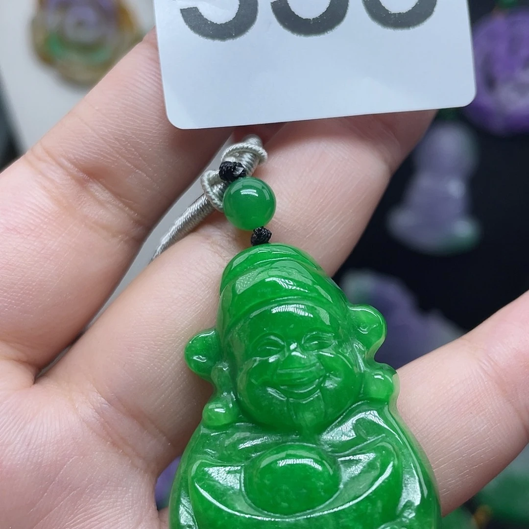 翡翠未镶嵌吊坠(赠链)