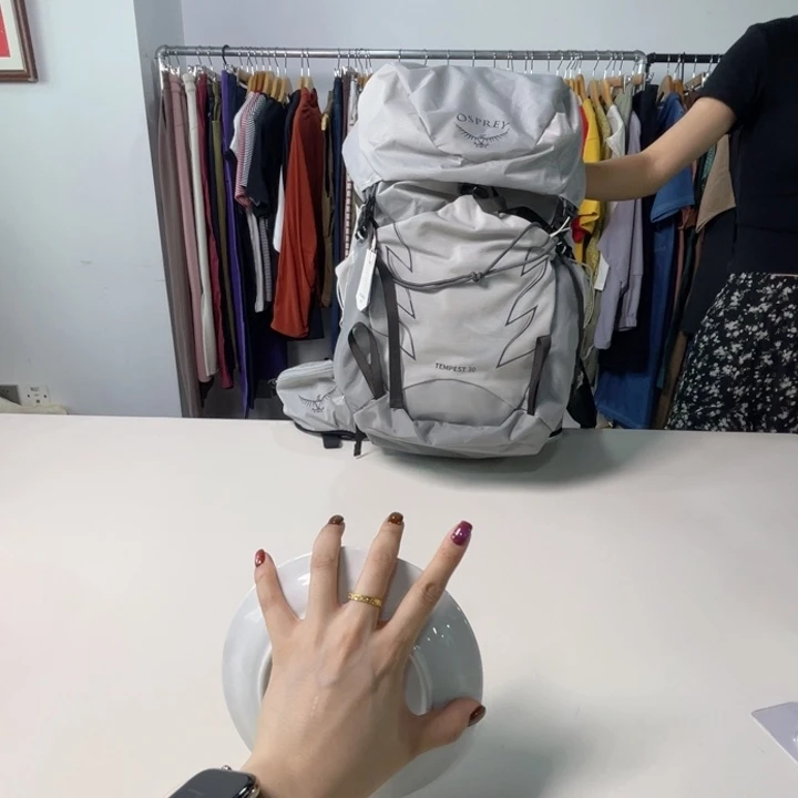 瓷片30升。。。。。。。。。。。。。。