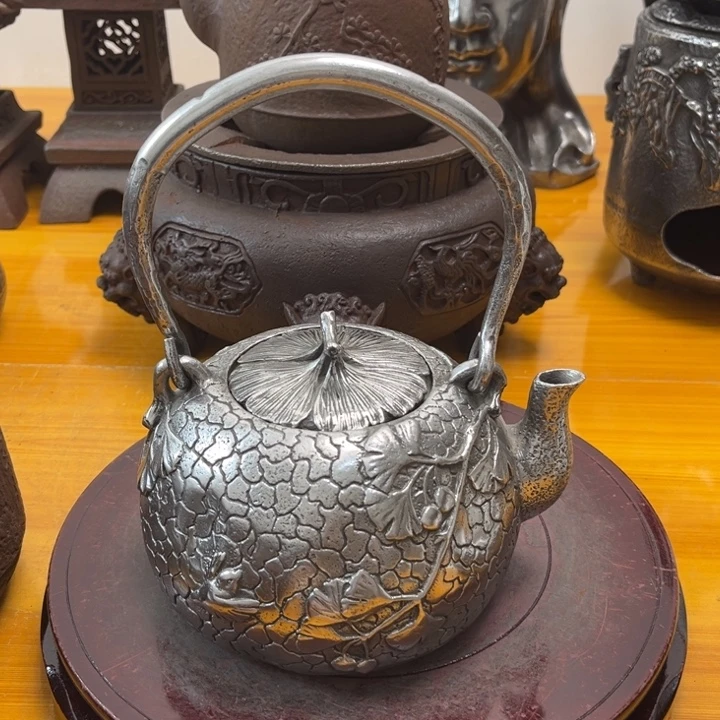 玩***儿摸摸陌陌摸摸哦哦