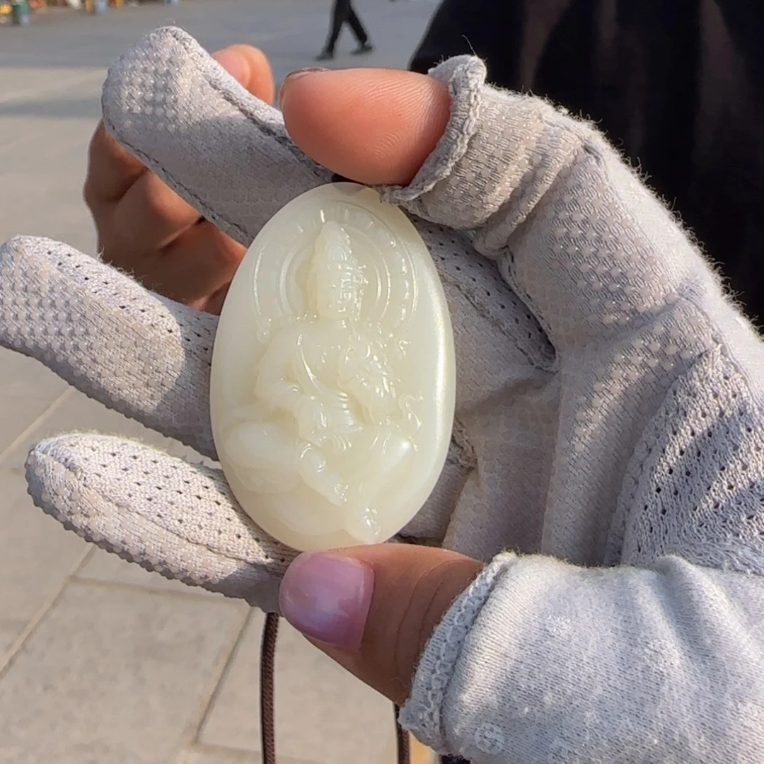 和田玉未镶嵌颈饰米达