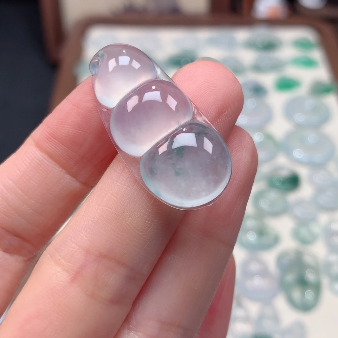 翡翠未镶嵌颈饰高冰飘花福豆