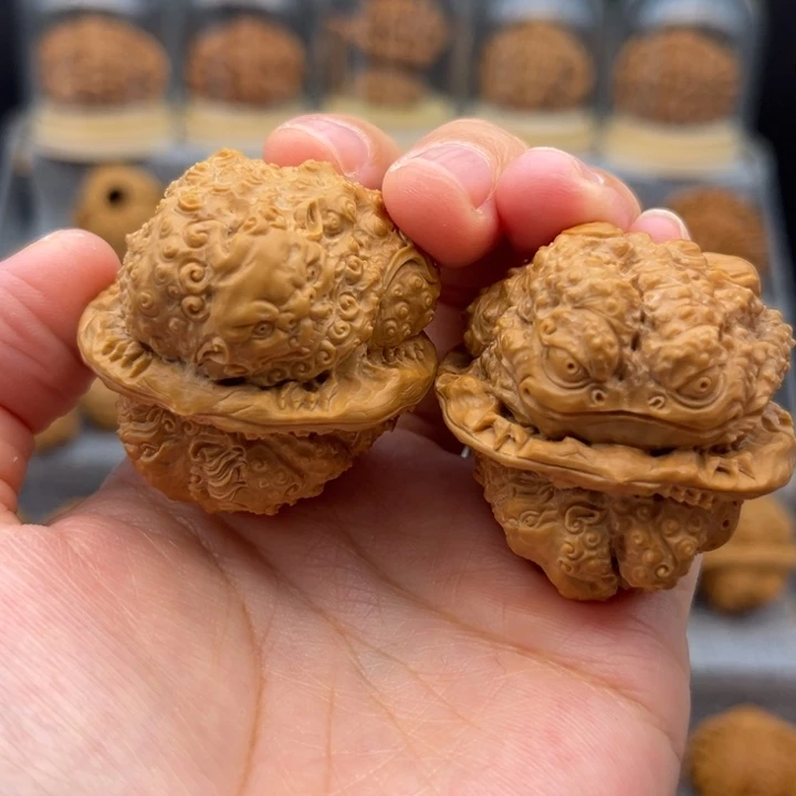 自***在文玩核桃把件111111111111