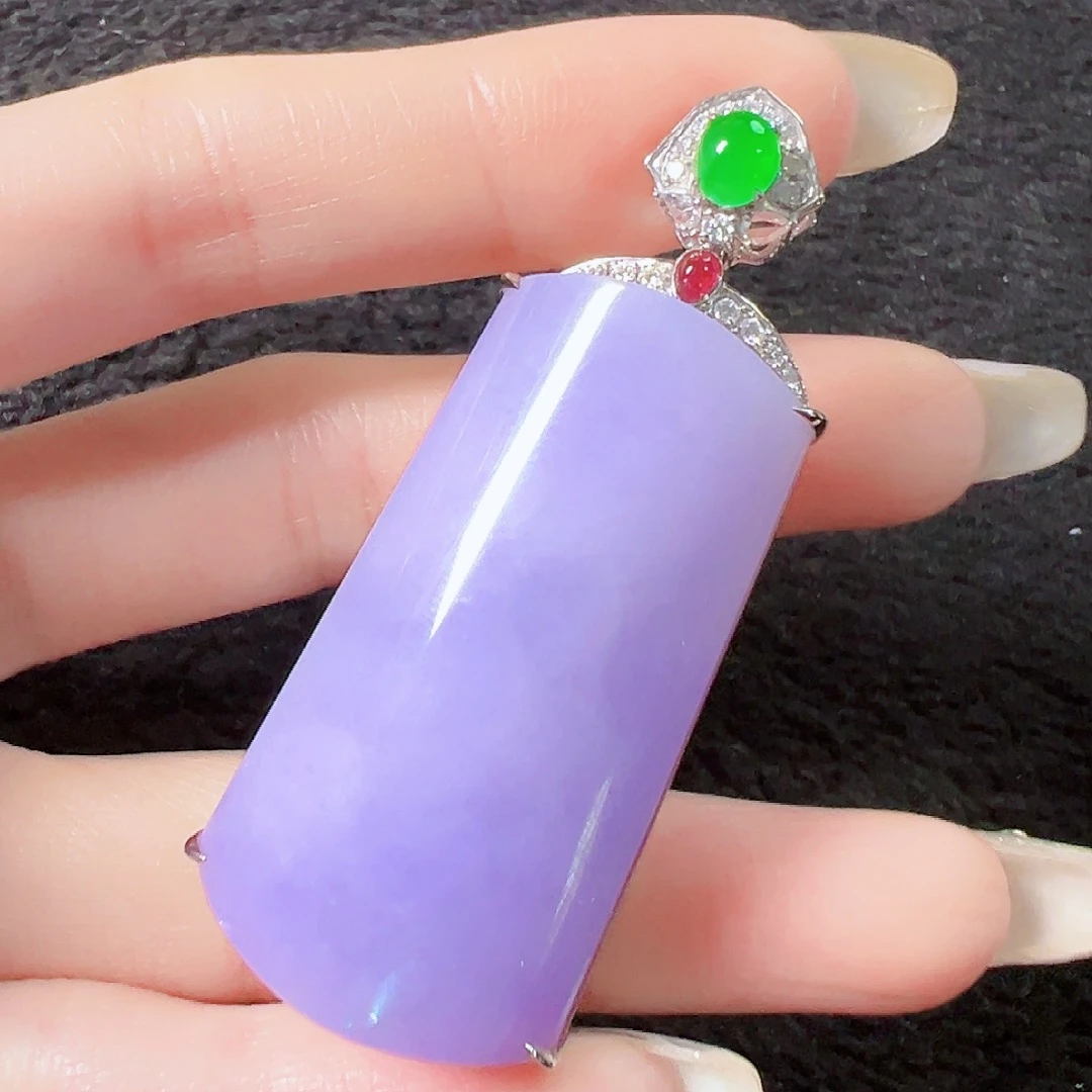 翡翠18K金镶嵌颈饰签收后24小时鉴赏期，过时不退