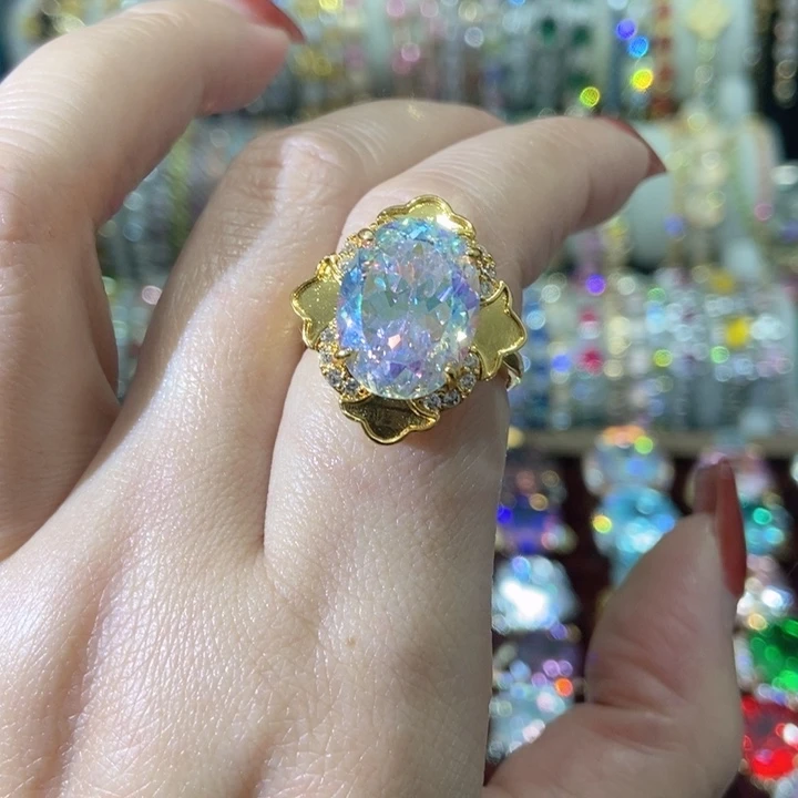 66锆石（处理）戒指