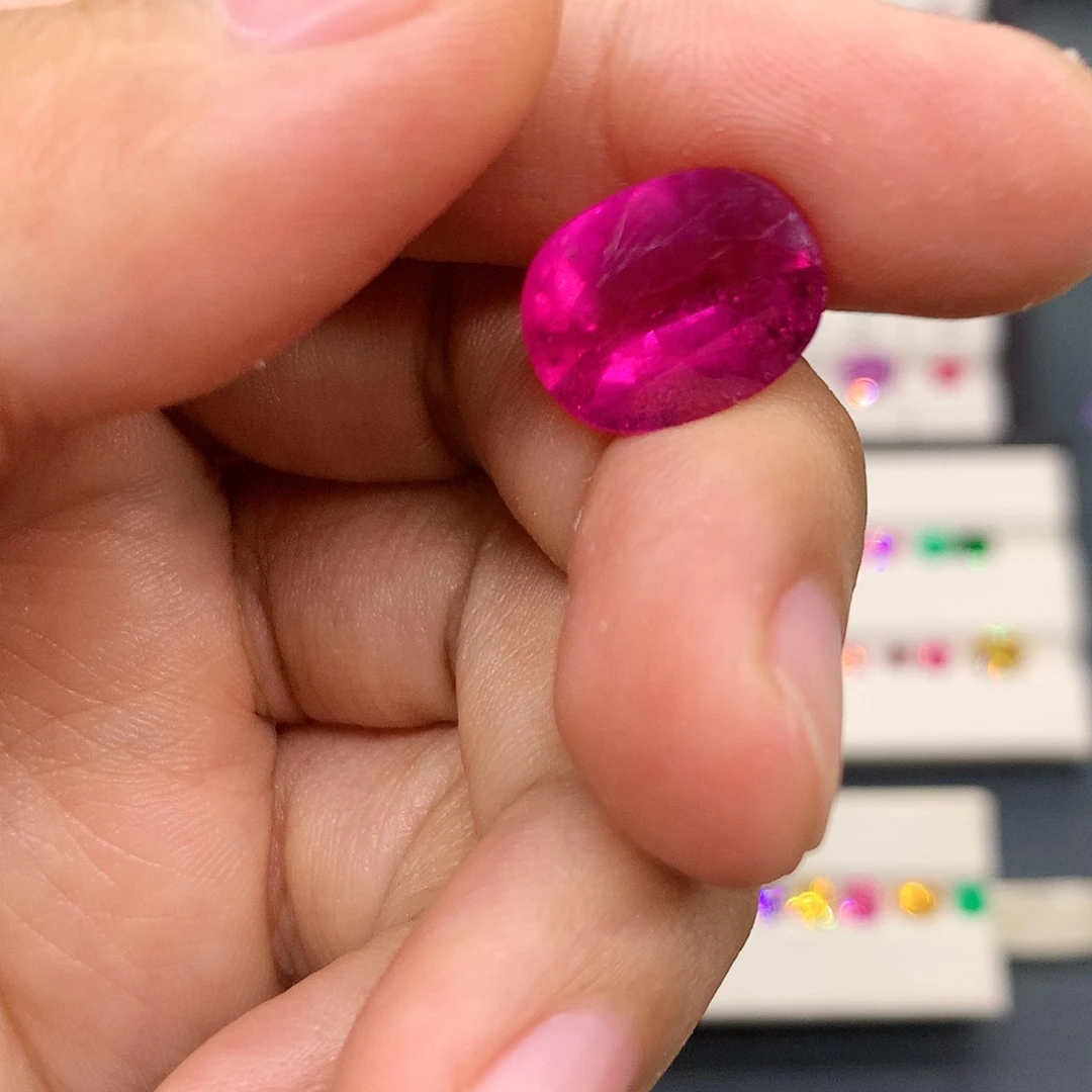 ****呀裸石未镶嵌碧玺7.54克拉