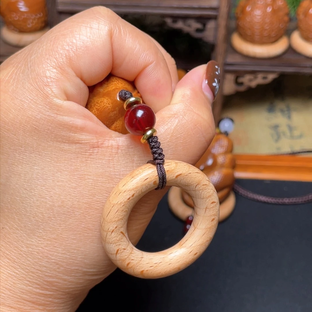 橄榄核吊坠美女三面穿配