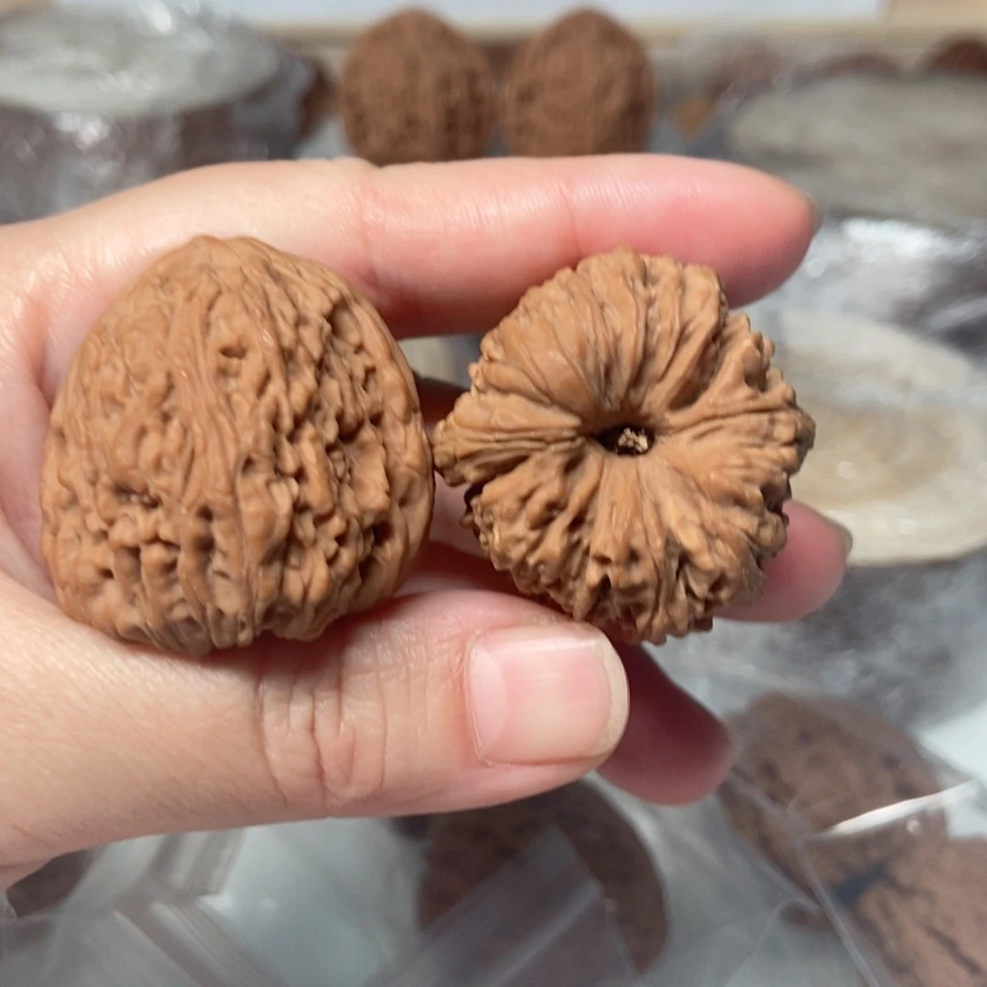 文玩核桃吊坠33大凹底