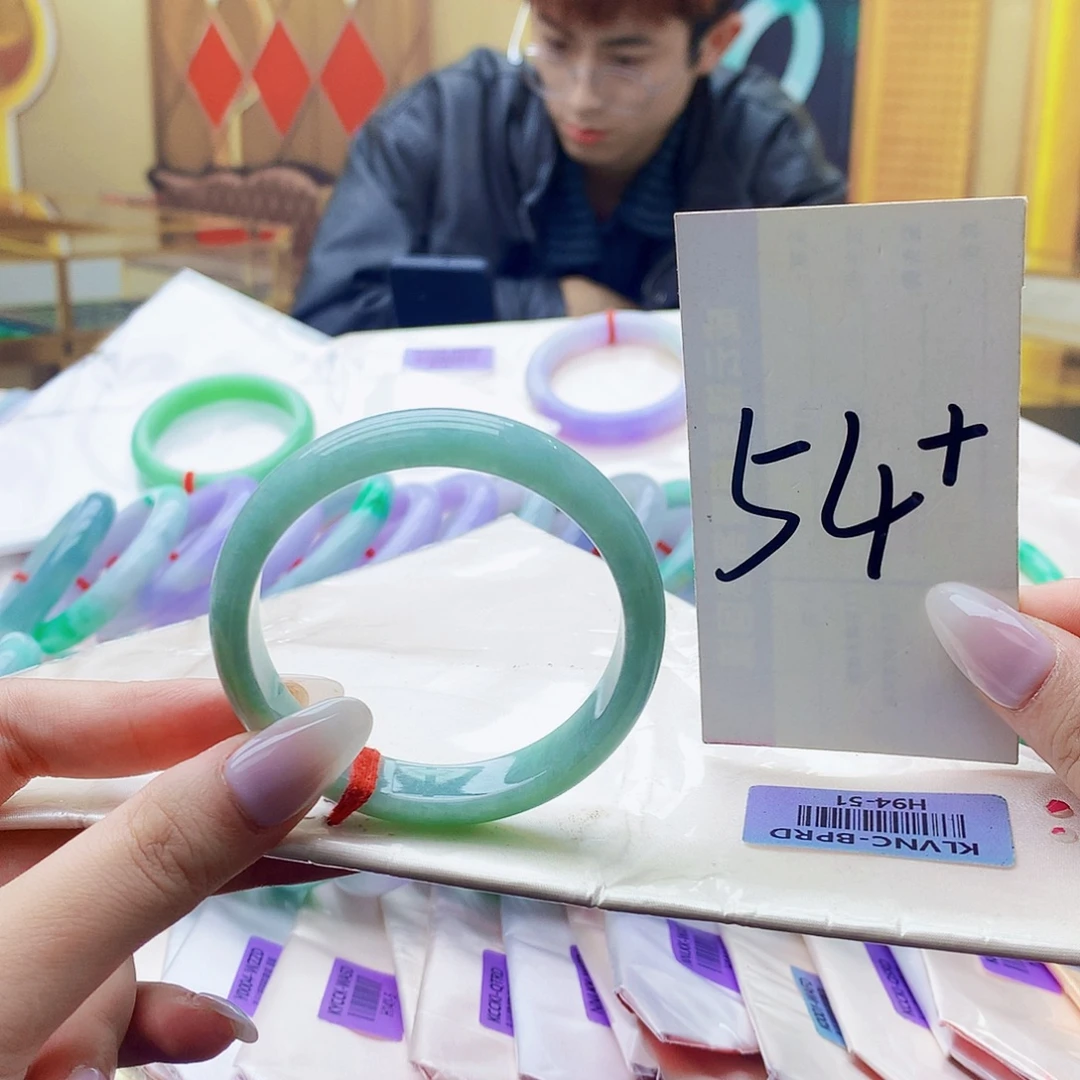 翡翠未镶嵌手镯hg