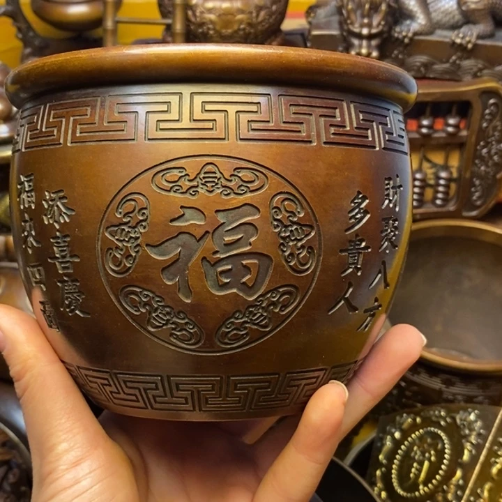 铜器摆件做工精良