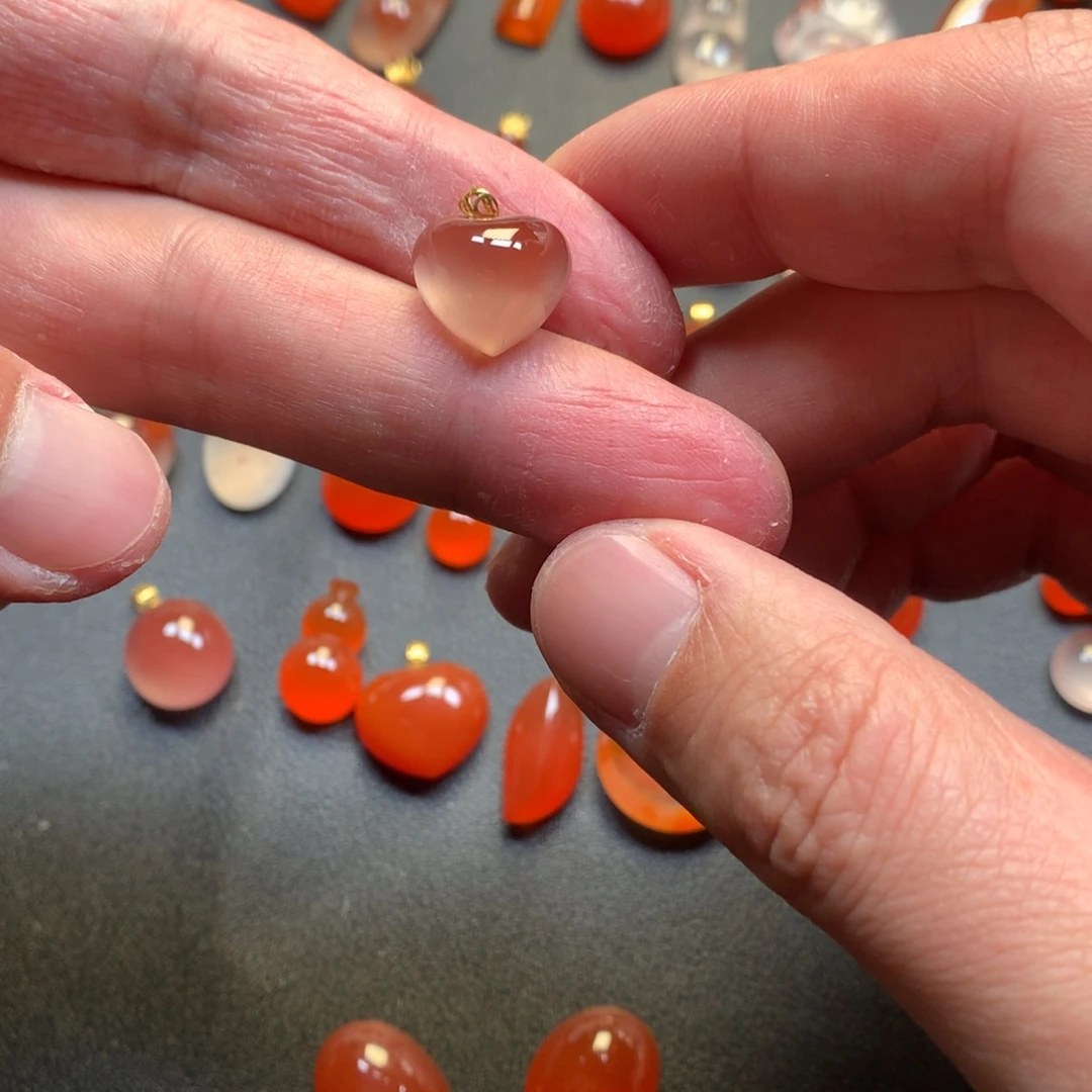 南红玛瑙未镶嵌项链