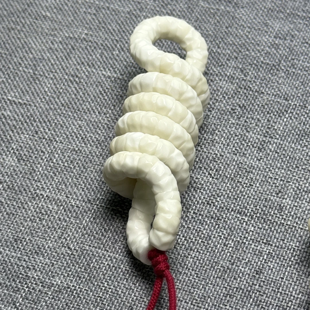 原生态白玉菩提8mm雕刻无相大肠【高端私人订制款】角度款，归圆款
