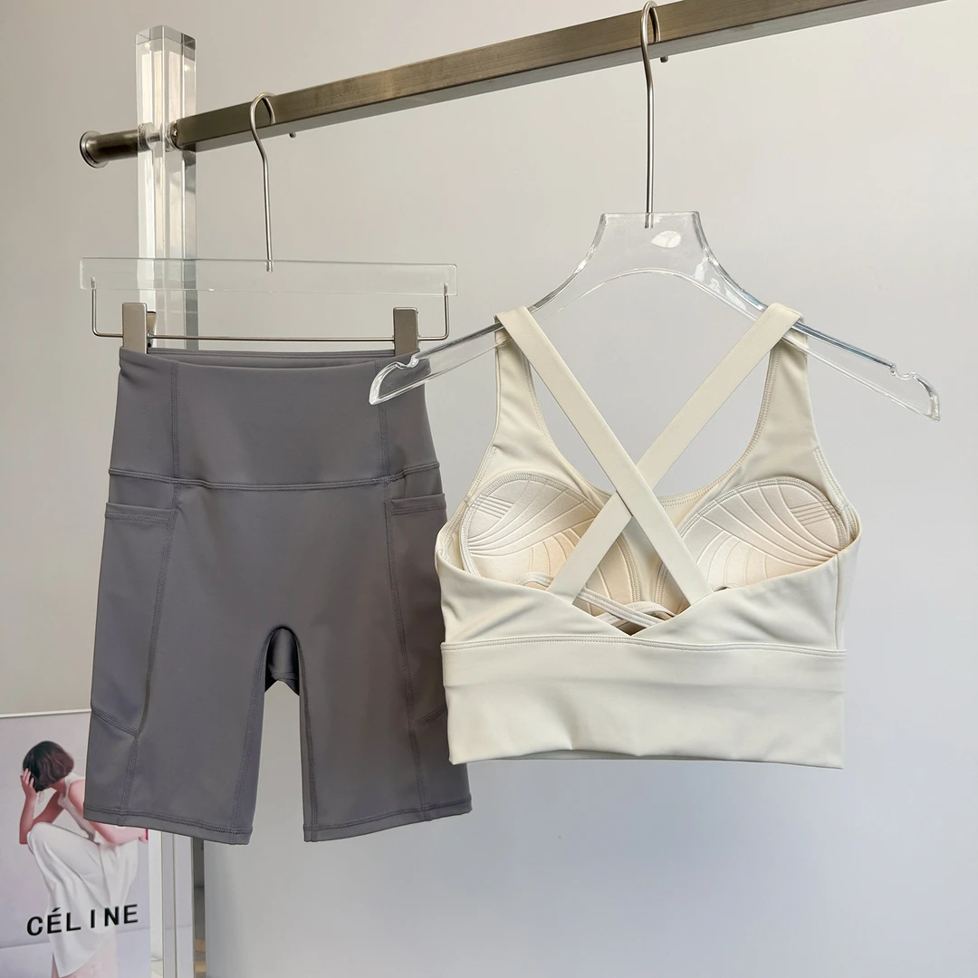 跑步健身套装女夏季防震运动内衣外穿速干骑行五分裤瑜伽服两件套
