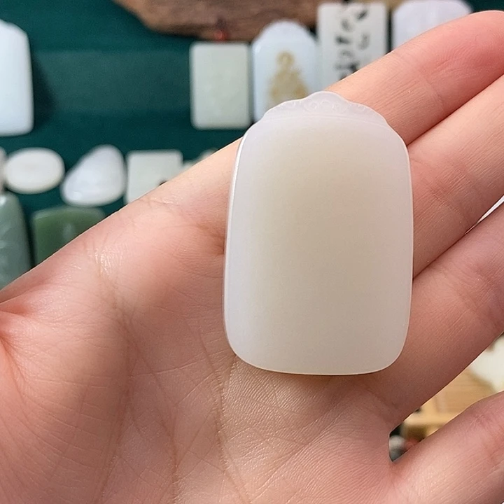 这***术未镶嵌手链和田玉