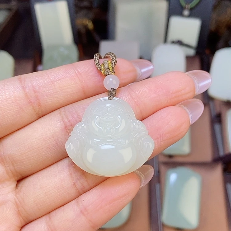 【闪购商品】颈饰未镶嵌和田玉