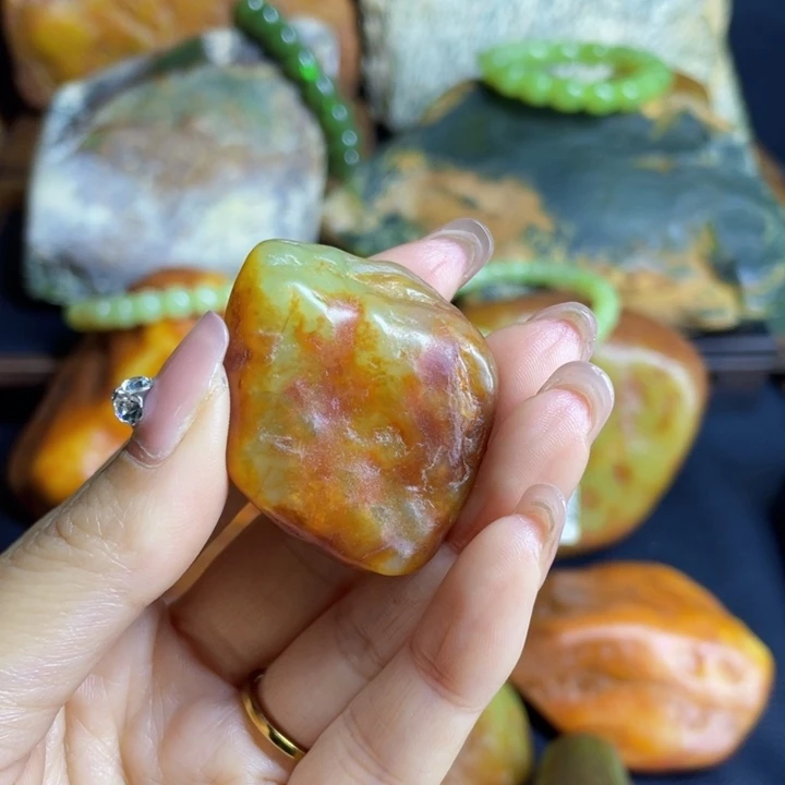 和田玉未镶嵌手链