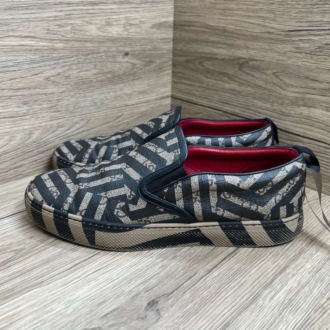 95新 GUCCI/古驰 GG Supreme 黑棕条纹板鞋 40码