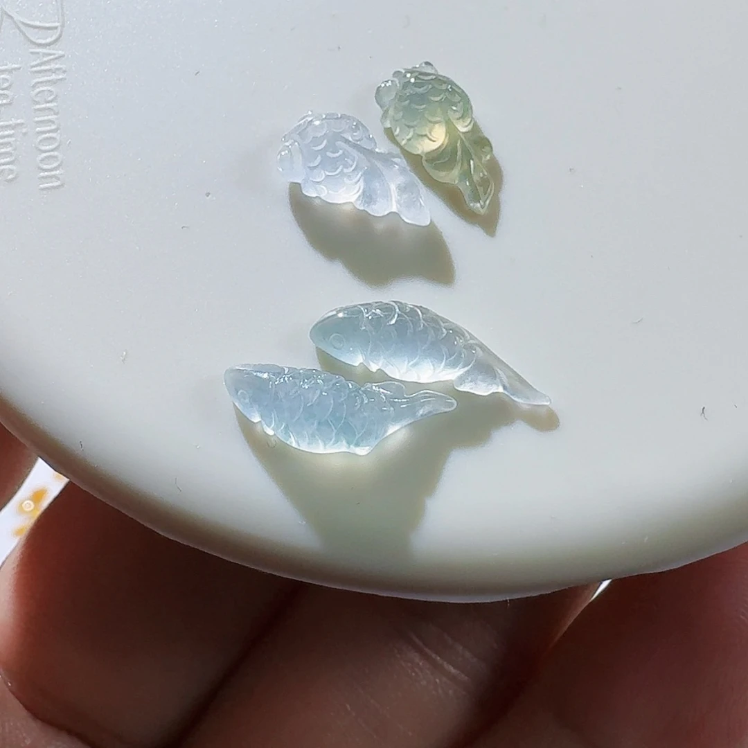 翡翠颈饰未镶嵌多样性发其一