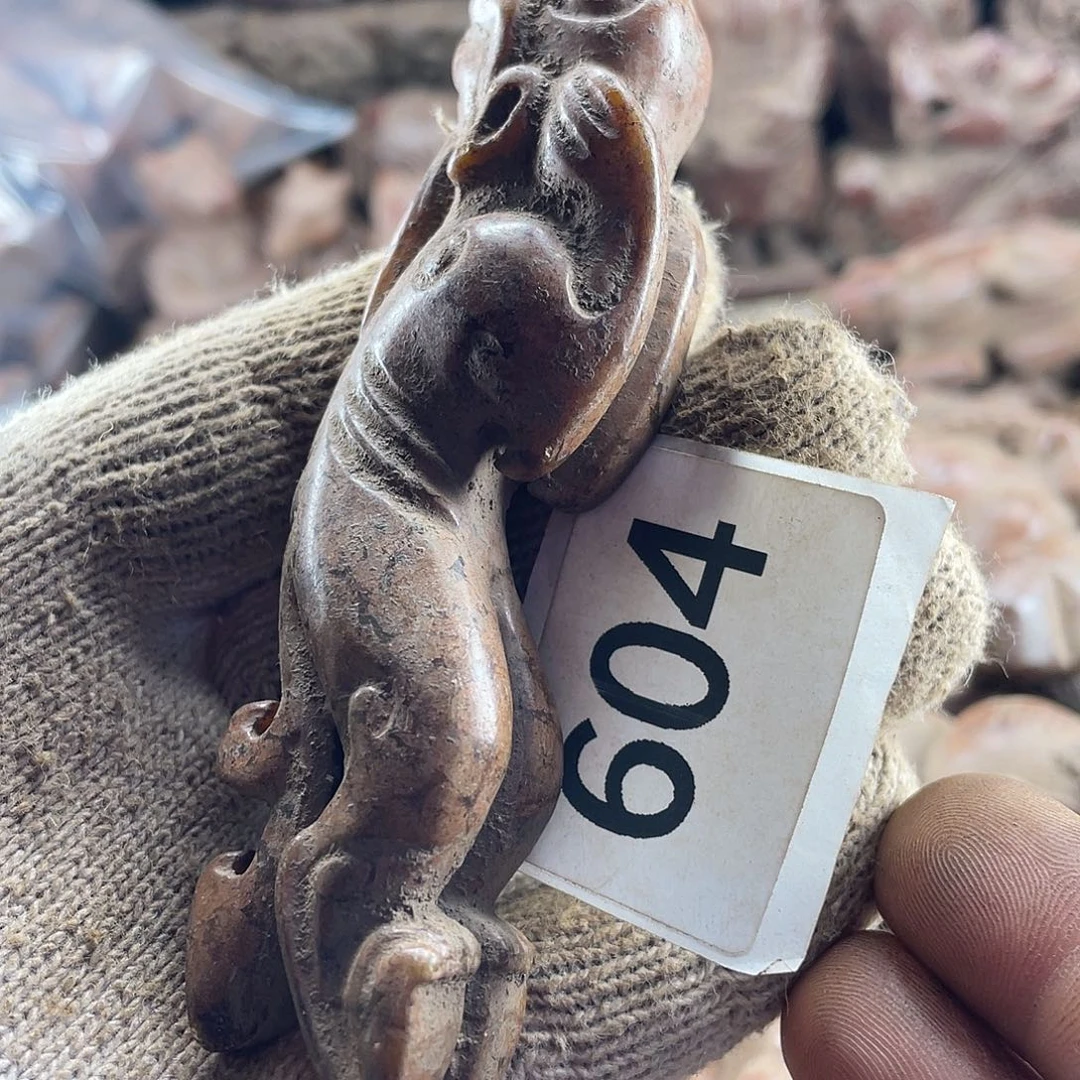 和田玉（糖玉）未镶嵌挂件