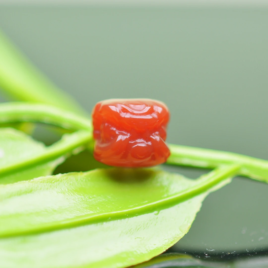 天然原矿无优化红玛9㎜瑙满色满肉精工醒狮姆文玩搭配DIY配珠