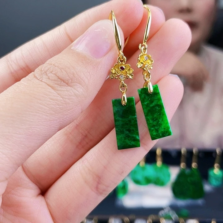 翡翠耳饰未镶嵌饰品