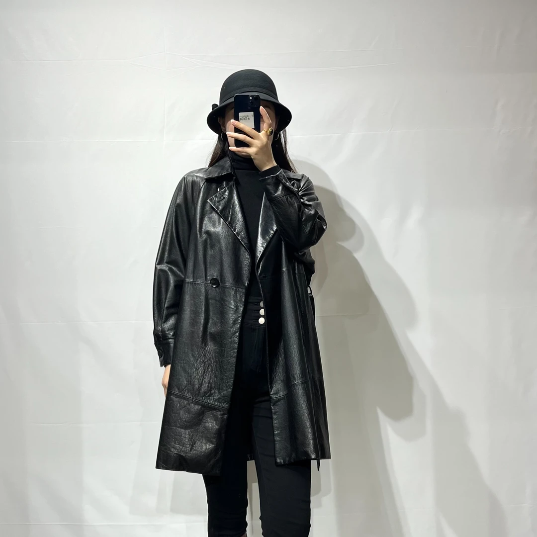 春秋修身真皮黑色常规通勤气质减龄短款女士时尚外套-HY190