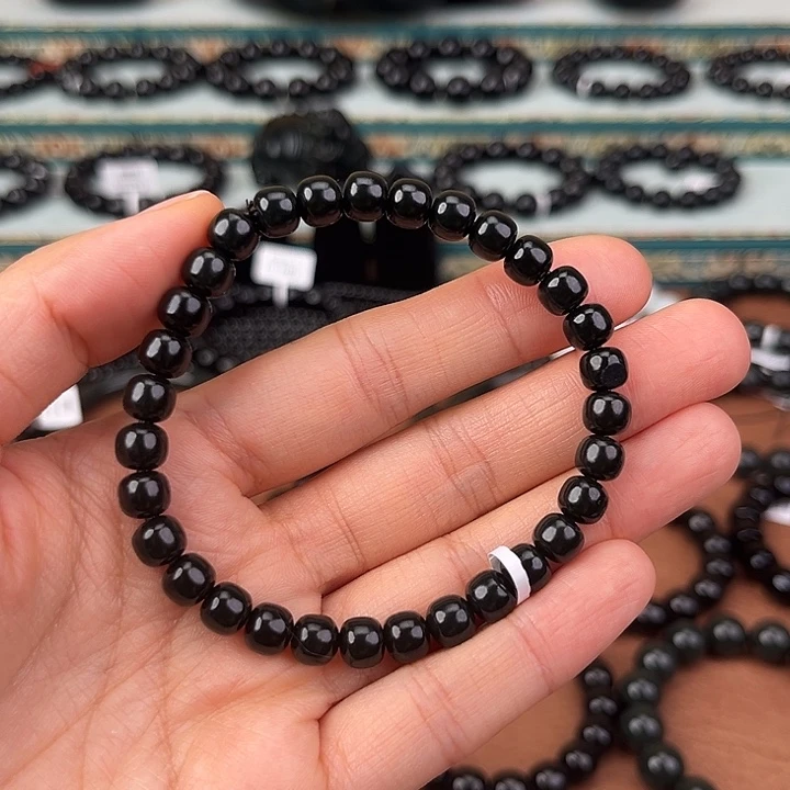 和田玉（青玉）未镶嵌手链