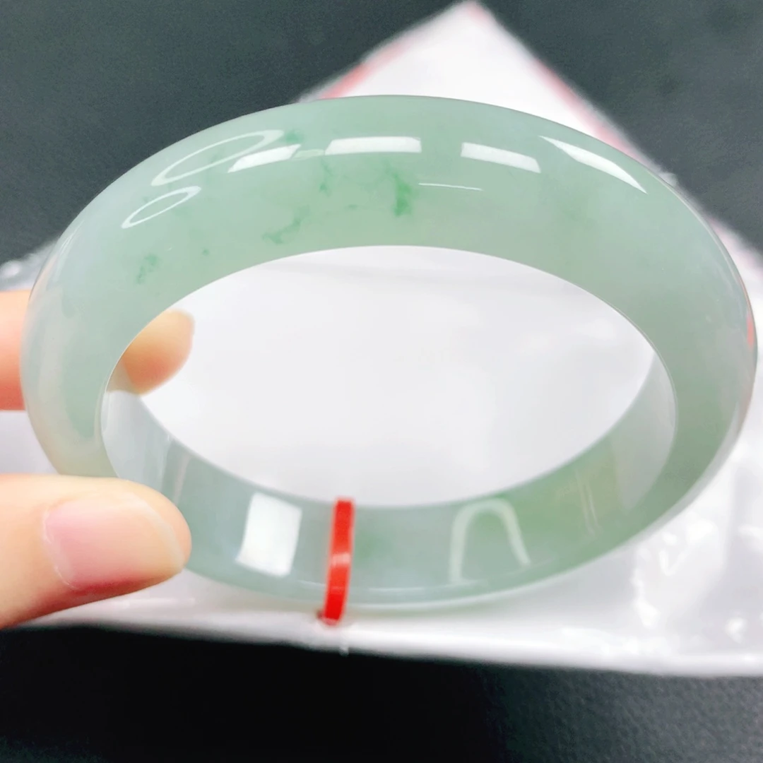 翡翠未镶嵌手镯58圈