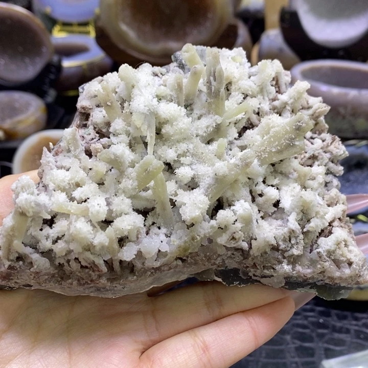 未镶嵌珠宝半成品水晶白雪奇石矿标