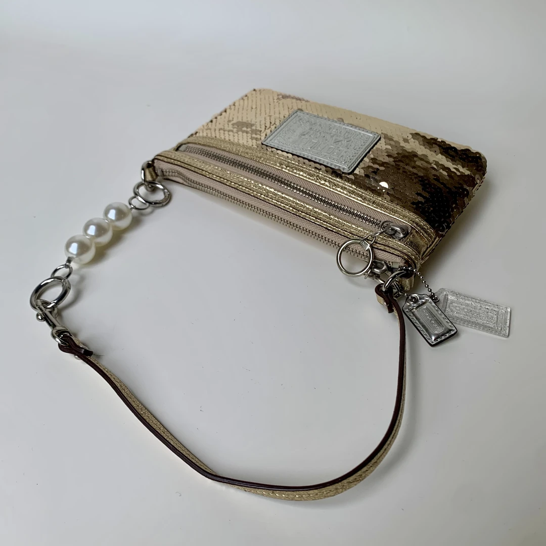 95新 COACH/蔻驰 经典百搭时髦潮流金色亮片单肩腋下包晚宴包