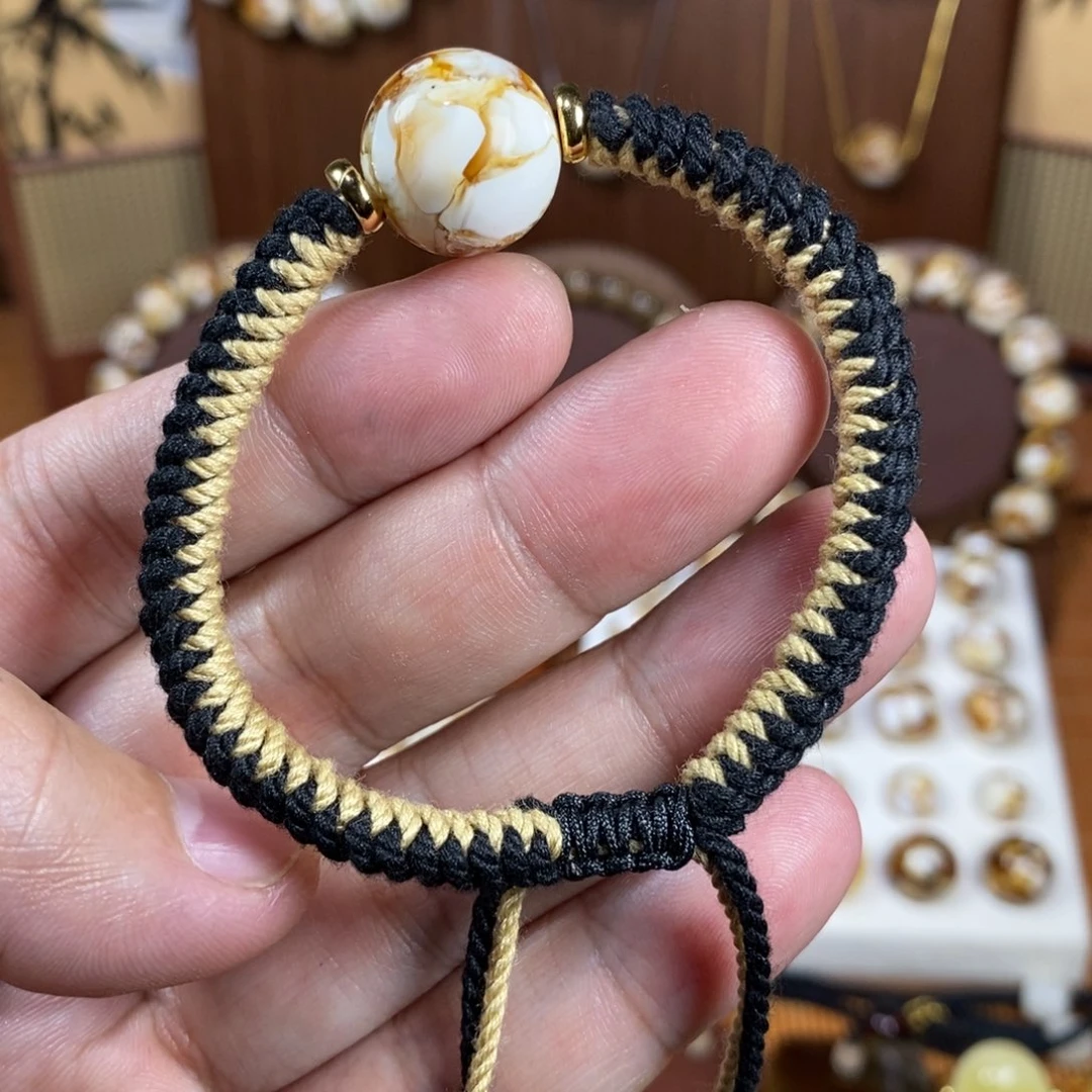 15+沁色圆珠手绳一条