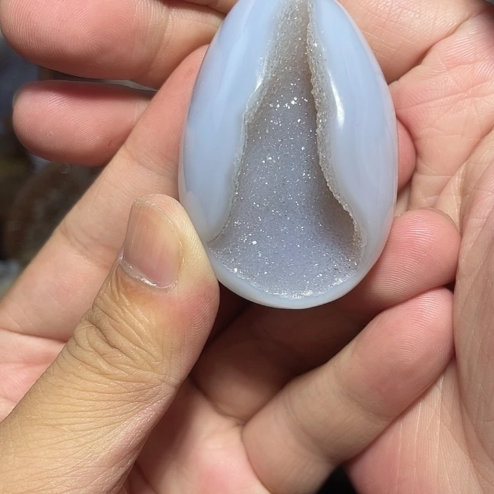 未镶嵌水晶大型摆件（非配饰）