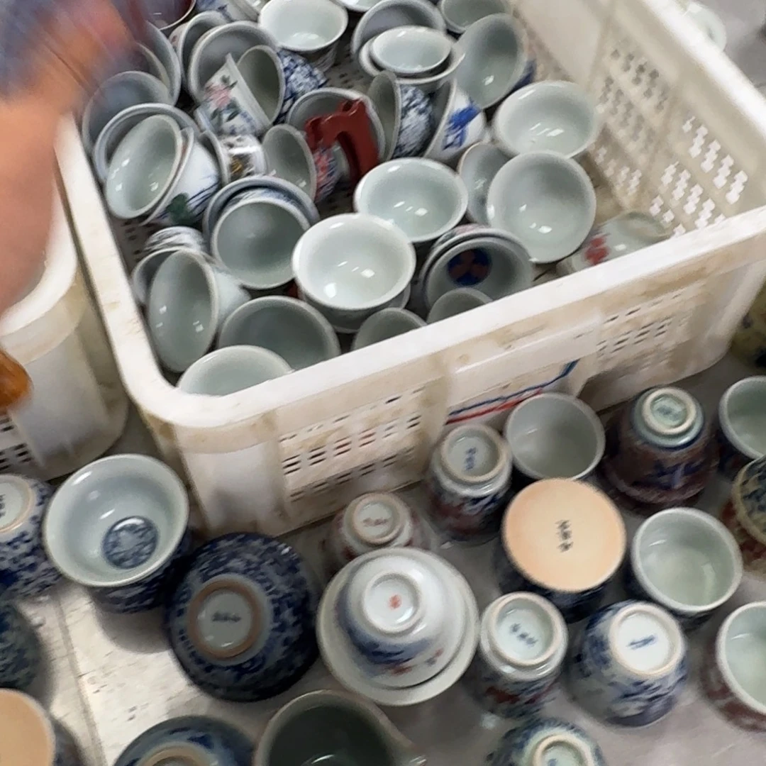 杯梵红海水龙盖置