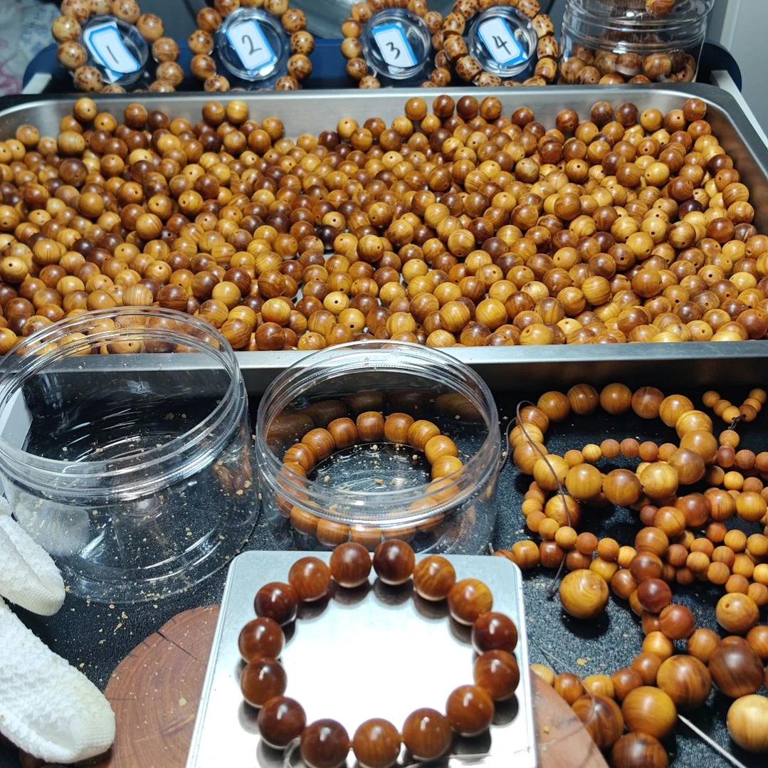 路*太行崖柏手工艺品