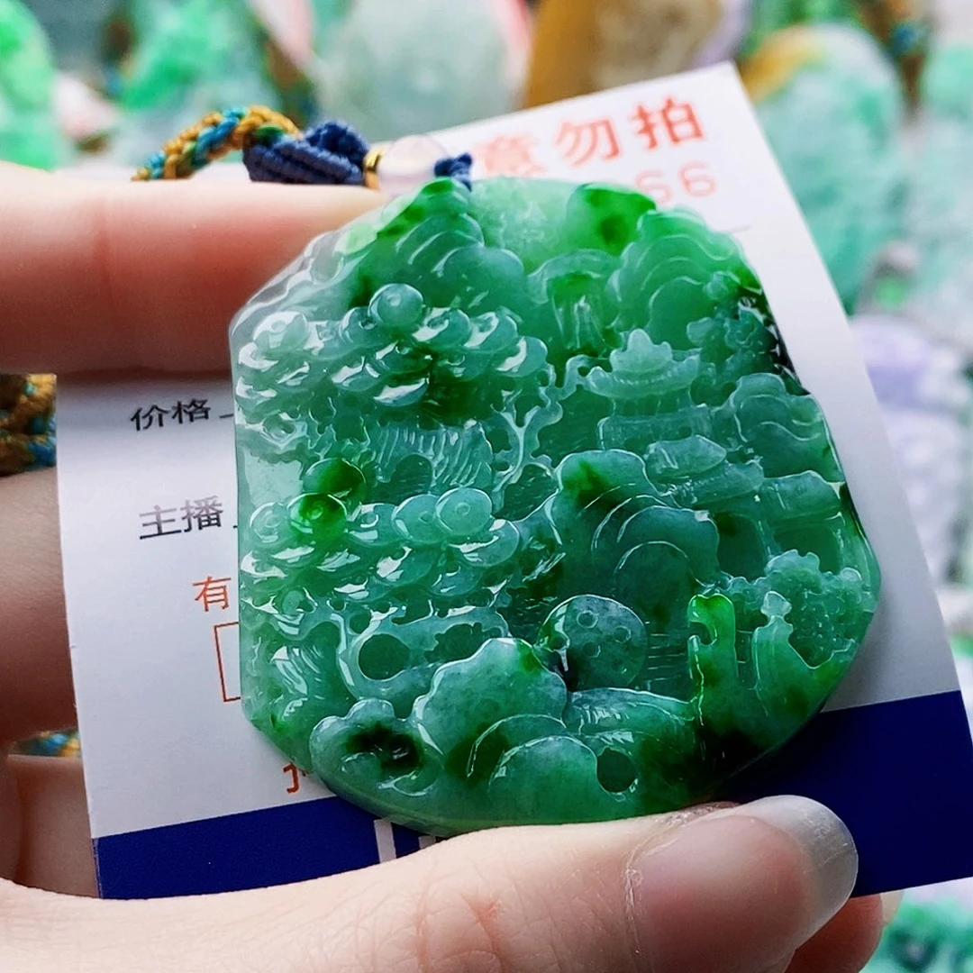 吊坠(不含链)未镶嵌翡翠