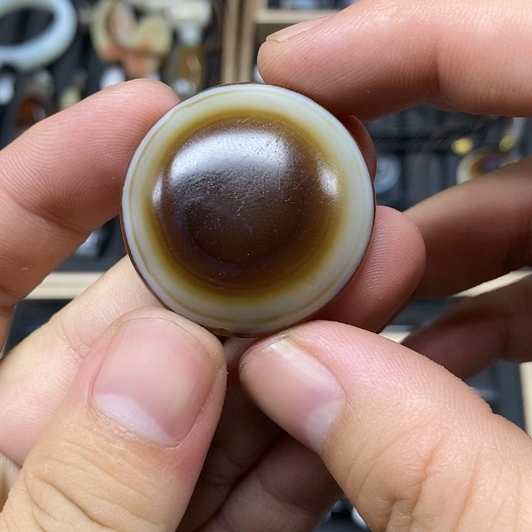 熊***重未镶嵌颈饰玛瑙/玉髓