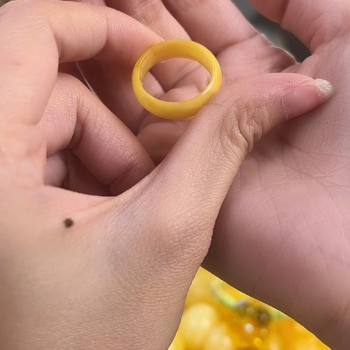 裸石琥珀未镶嵌妮*18.5内径戒指