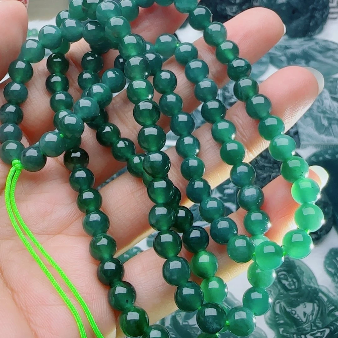 颈饰未镶嵌翡翠多样性发货天然的A货翡翠