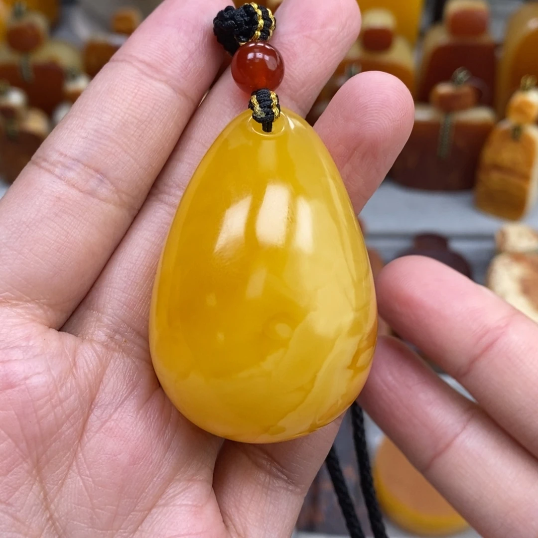 蜜蜡未镶嵌珠宝奇石