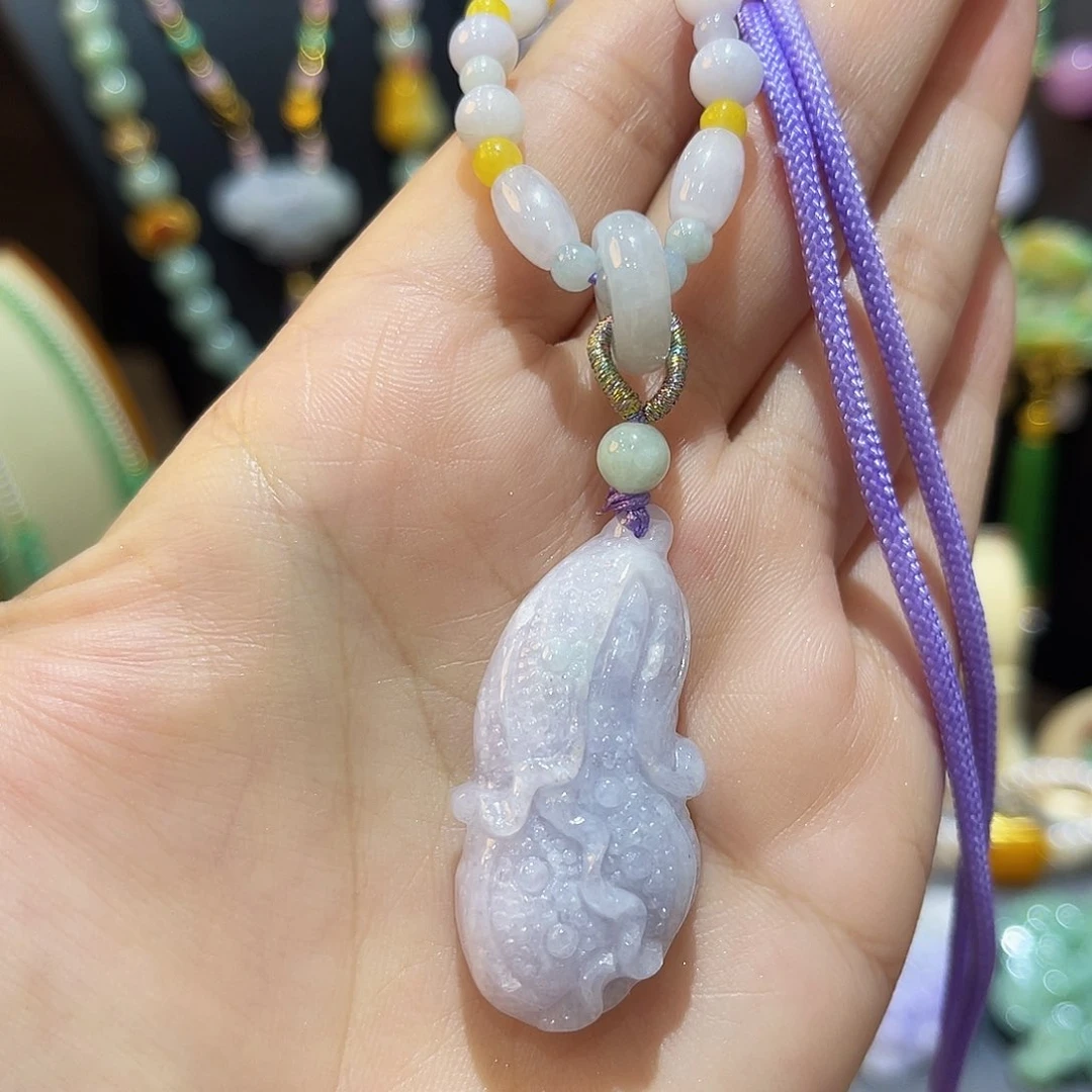 翡翠未镶嵌吊坠(赠链)摆财