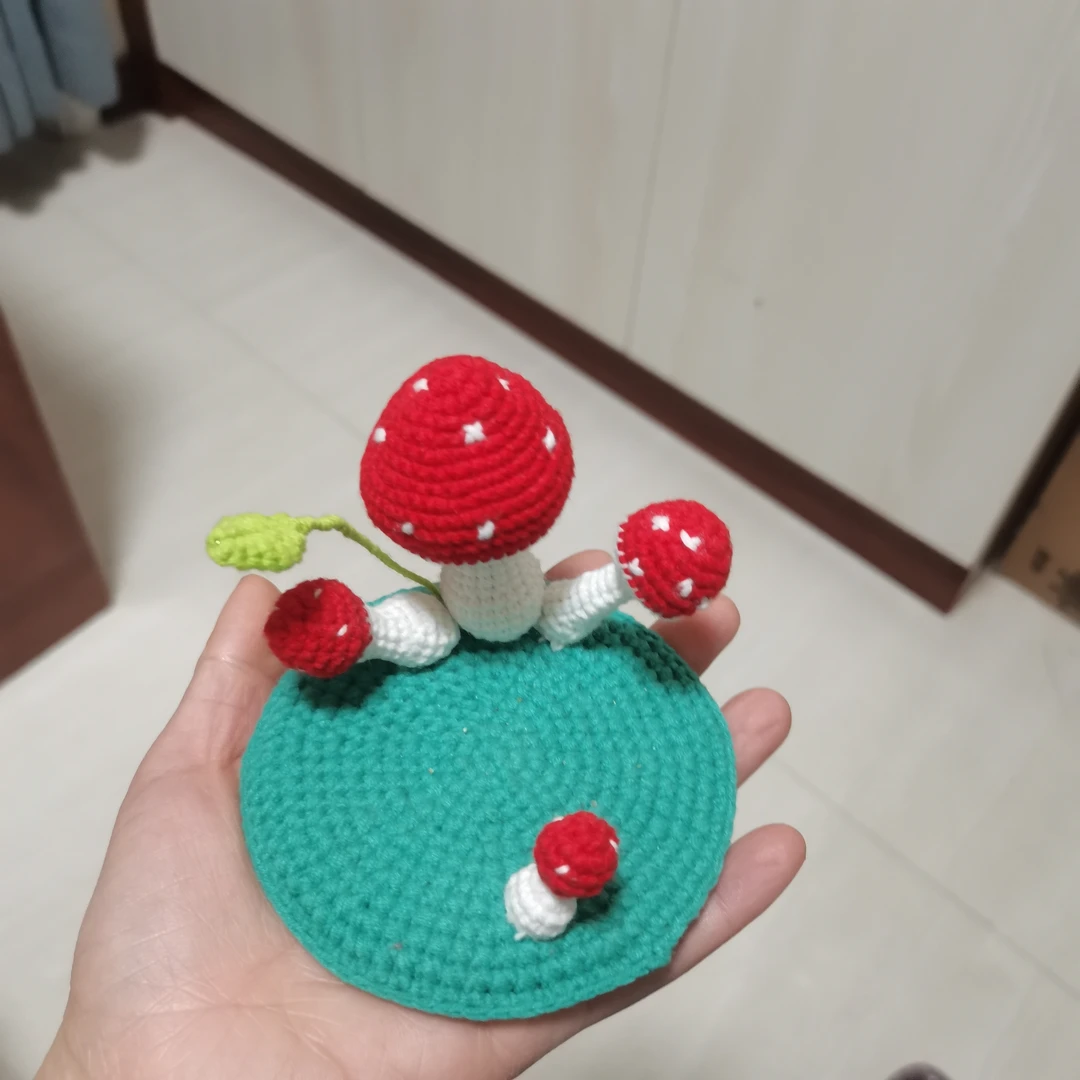 （成品）毛线钩织蘑菇摆件，手机支架