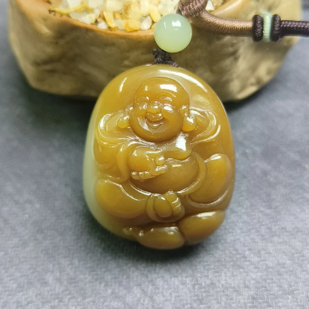新疆和田玉且末糖青白佛公吊坠俏色巧雕天然弥勒佛挂件笑口常开佛