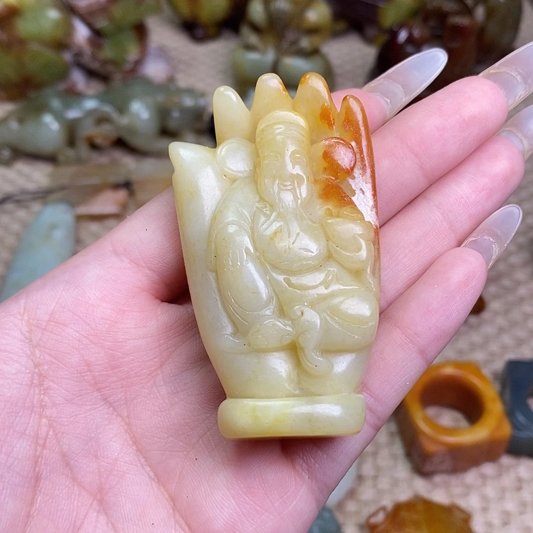 未镶嵌蛇纹石玉颈饰