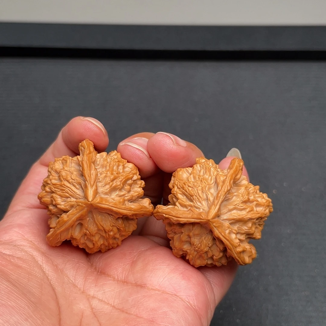 把件猴头核桃39×36盘山三棱XM3337